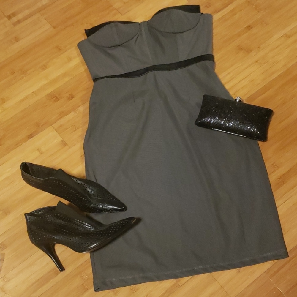 Blaque Label strapless dress with lamb leather - Picture 3 of 7